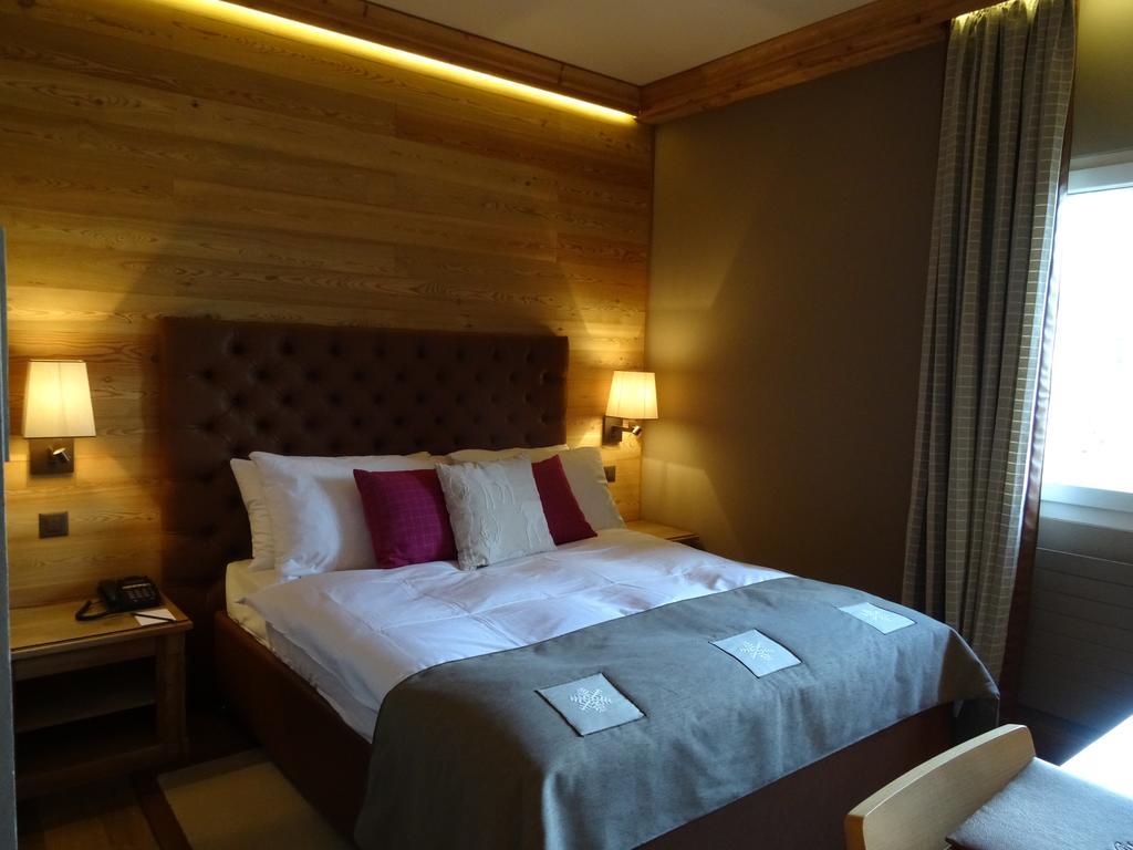Hotel Royal Crans-Montana Szoba fotó
